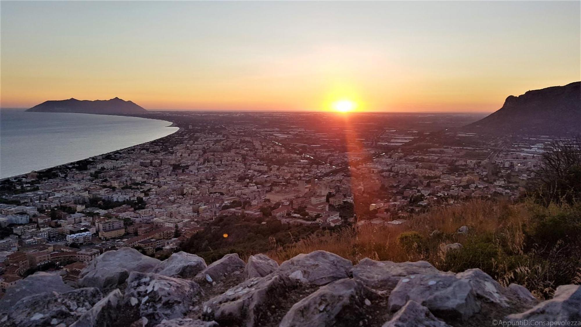 Casa Di Circe Vista Mare - Centralissima, Ad Un Passo Da Tutto Apartment Terracina